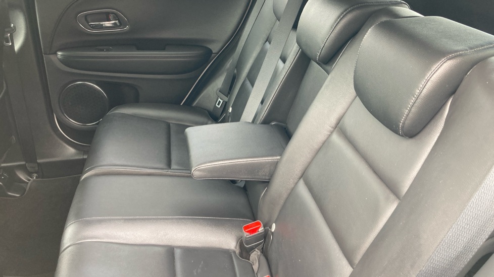 Honda HR-V 1.5 i-VTEC EX CVT 5dr Petrol Hatchback - Image 27