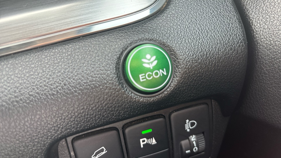 Honda CR-V 1.6 i-DTEC Black Edition 5dr Auto Diesel Estate - Image 38