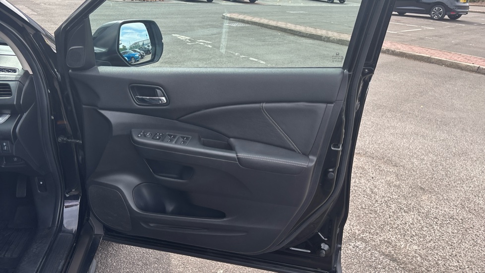 Honda CR-V 1.6 i-DTEC Black Edition 5dr Auto Diesel Estate - Image 41