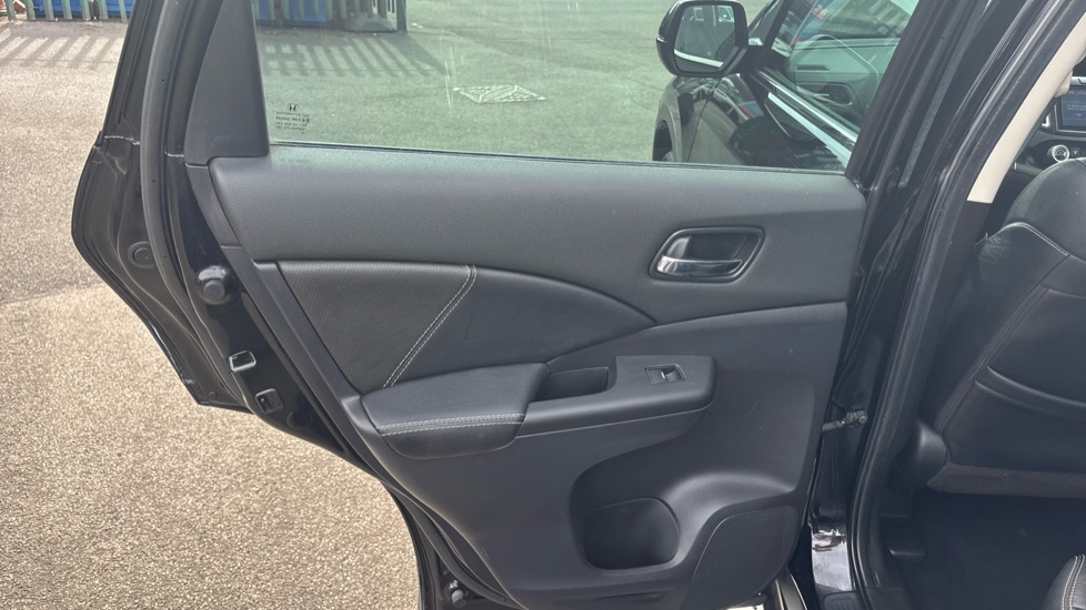 Honda CR-V 1.6 i-DTEC Black Edition 5dr Auto Diesel Estate - Image 43