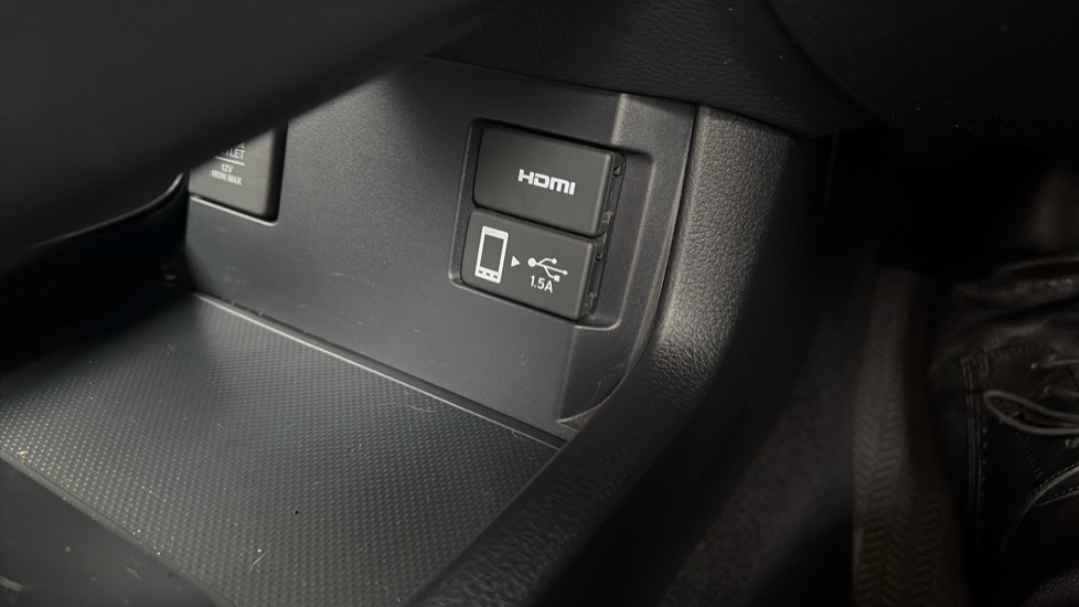 Honda Civic 1.0 VTEC Turbo 126 SR 5dr Petrol Hatchback - Image 33