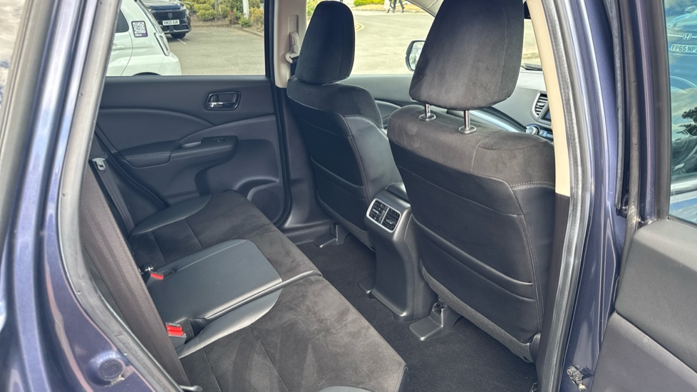 Honda CR-V 1.6 i-DTEC 160 SR 5dr Auto Diesel Estate - Image 33