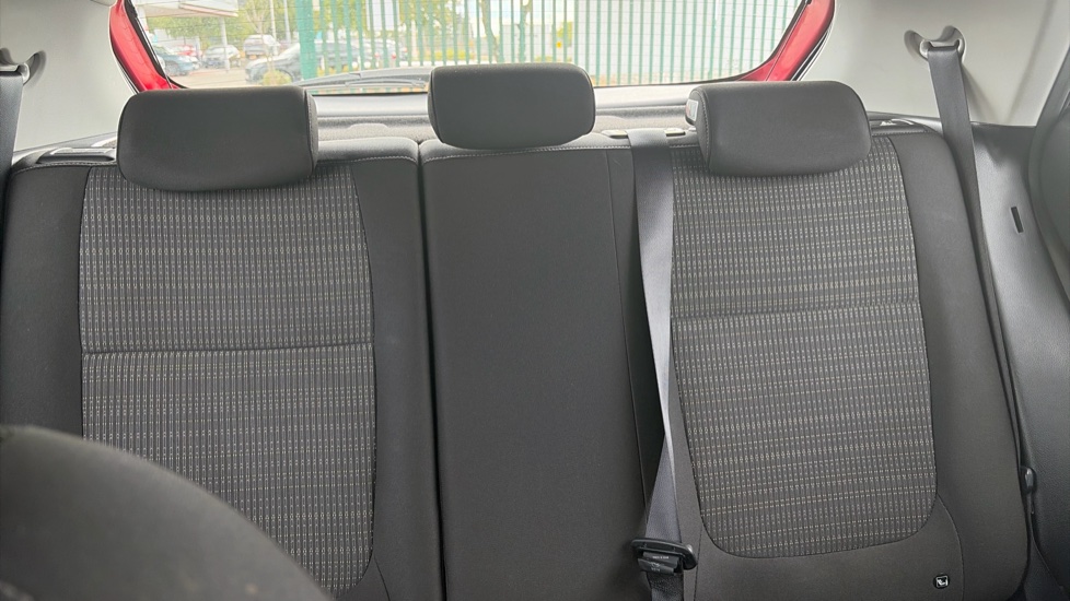 Kia Stonic 1.4 MPi 2 5dr Petrol Estate - Image 15