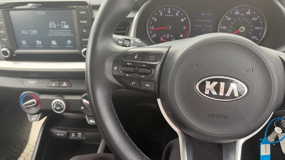 Kia Stonic 1.4 MPi 2 5dr Petrol Estate - Image 25