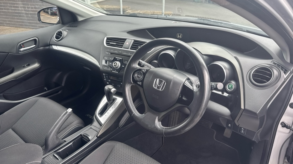 Honda Civic 1.8 i-VTEC S 5dr Auto Petrol Hatchback - Image 11