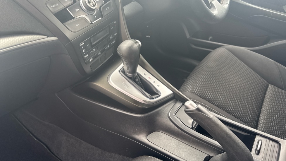 Honda Civic 1.8 i-VTEC S 5dr Auto Petrol Hatchback - Image 13