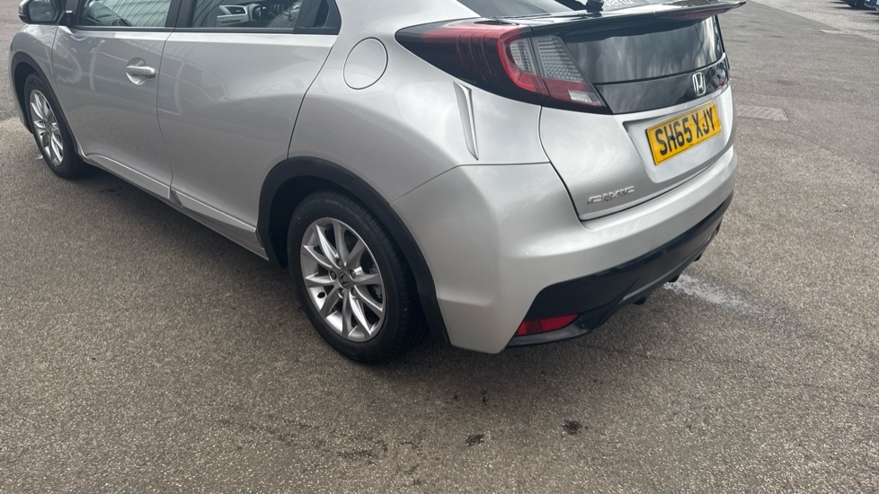 Honda Civic 1.8 i-VTEC S 5dr Auto Petrol Hatchback - Image 39