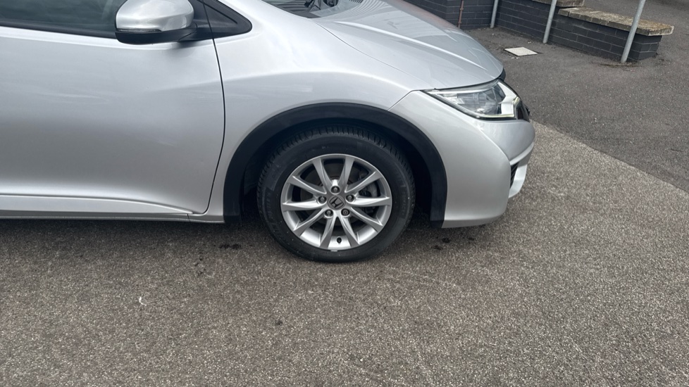 Honda Civic 1.8 i-VTEC S 5dr Auto Petrol Hatchback - Image 41
