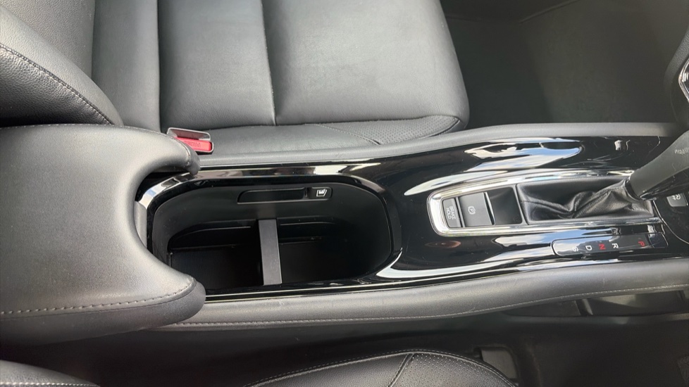 Honda HR-V 1.5 i-VTEC EX CVT 5dr Petrol Hatchback - Image 38