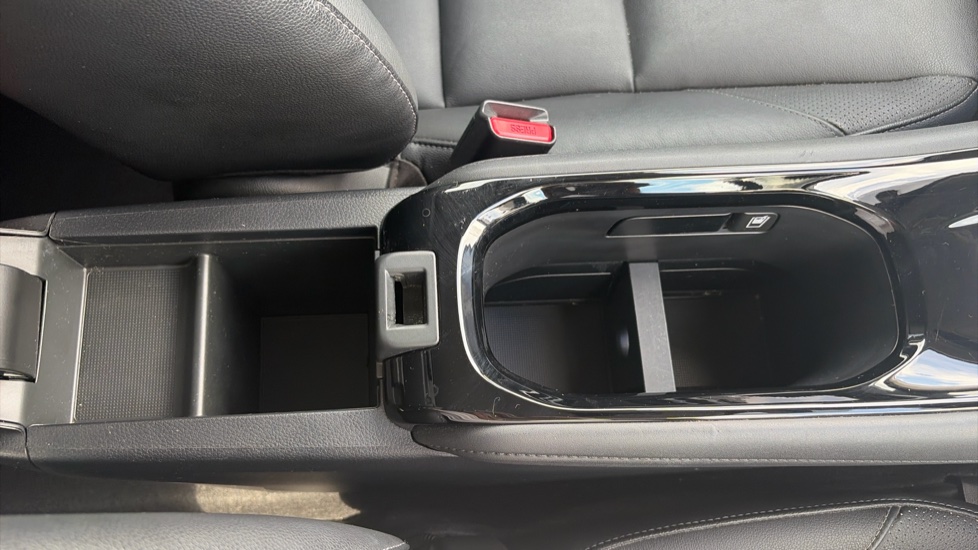 Honda HR-V 1.5 i-VTEC EX CVT 5dr Petrol Hatchback - Image 40