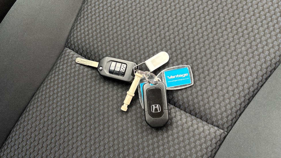 Honda Jazz 1.3 i-VTEC SE 5dr Petrol Hatchback - Image 20