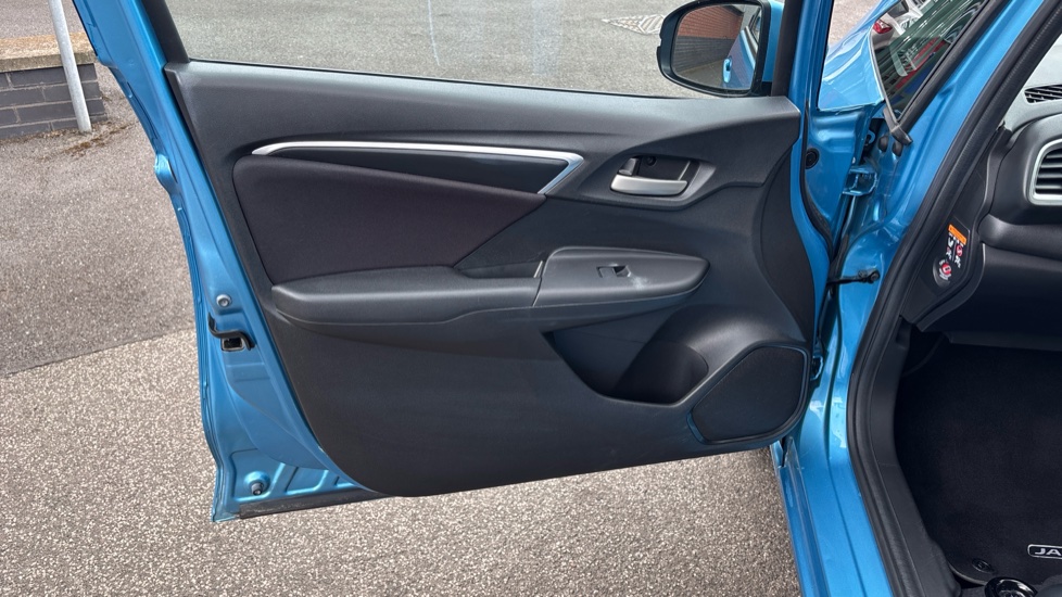Honda Jazz 1.3 i-VTEC SE 5dr Petrol Hatchback - Image 25