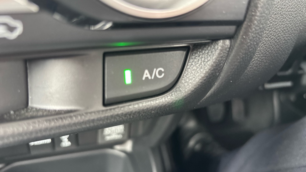 Honda Jazz 1.3 i-VTEC SE 5dr Petrol Hatchback - Image 37