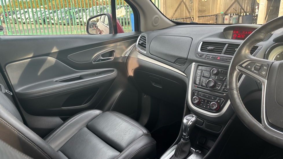 Vauxhall Mokka 1.4T SE 5dr Auto Petrol Hatchback - Image 14