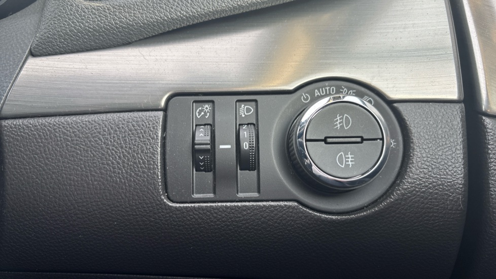 Vauxhall Mokka 1.4T SE 5dr Auto Petrol Hatchback - Image 33