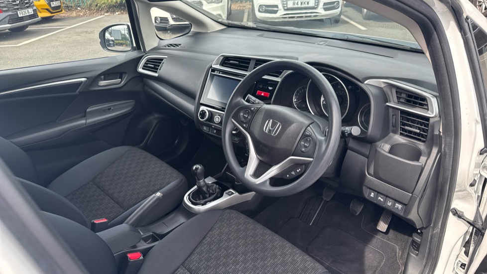 Honda Jazz 1.3 SE 5dr Petrol Hatchback - Image 11