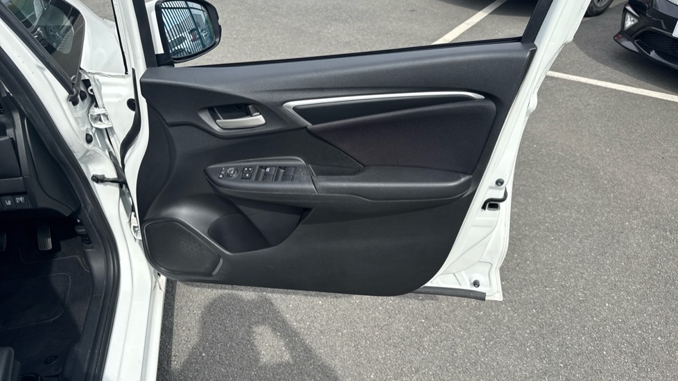 Honda Jazz 1.3 SE 5dr Petrol Hatchback - Image 30