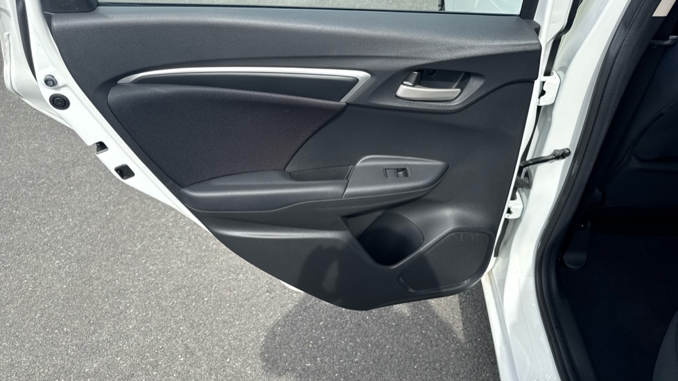 Honda Jazz 1.3 SE 5dr Petrol Hatchback - Image 33