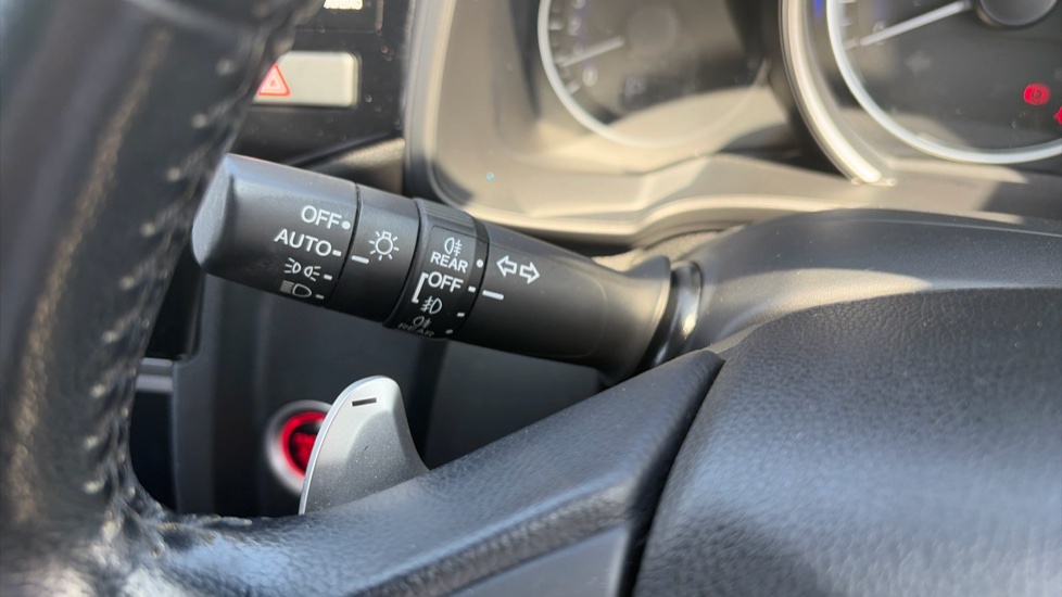Honda Jazz 1.3 i-VTEC EX Navi 5dr CVT Petrol Hatchback - Image 29