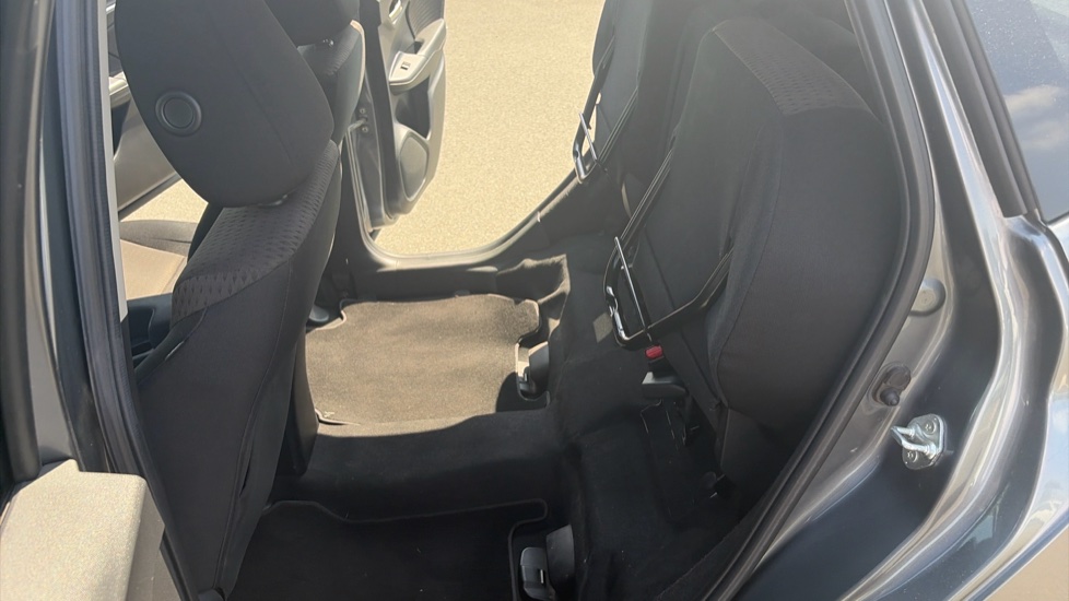 Honda Jazz 1.3 i-VTEC EX Navi 5dr CVT Petrol Hatchback - Image 38