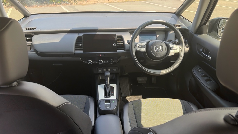Honda Jazz 1.5 i-MMD Hybrid Crosstar Advance 5dr eCVT Hybrid Hatchback - Image 4