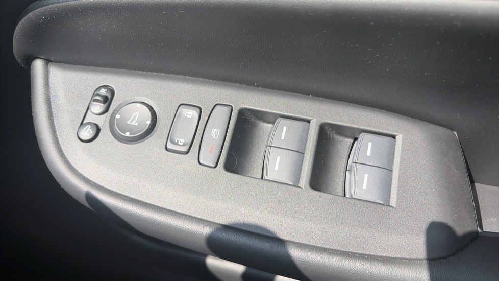 Honda Jazz 1.5 i-MMD Hybrid Crosstar Advance 5dr eCVT Hybrid Hatchback - Image 13