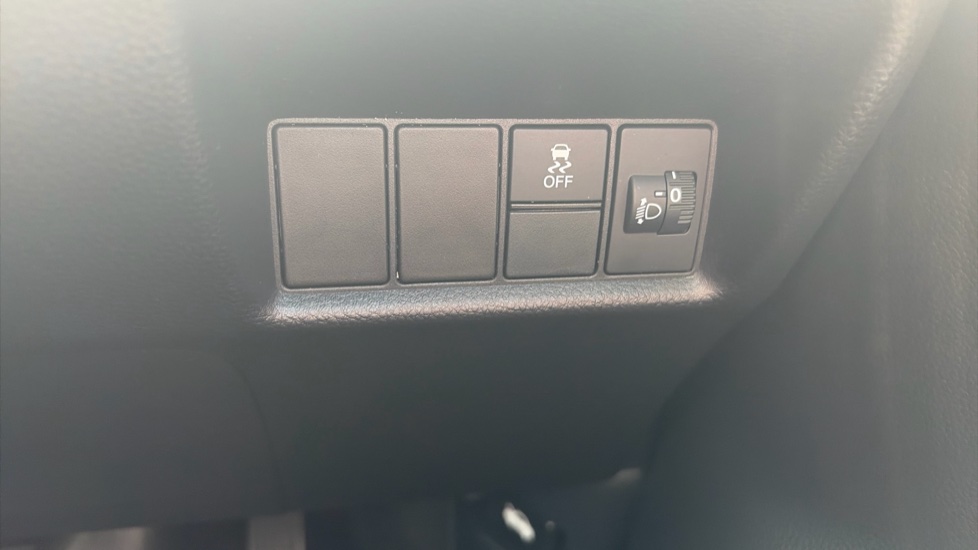 Honda Jazz 1.5 i-MMD Hybrid Crosstar Advance 5dr eCVT Hybrid Hatchback - Image 14