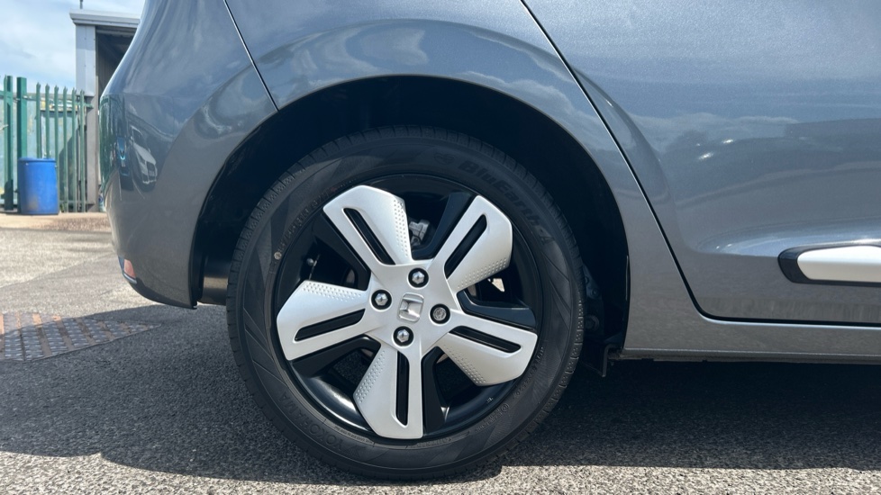 Honda Jazz 1.5 i-MMD Hybrid EX 5dr eCVT Hybrid Hatchback - Image 9