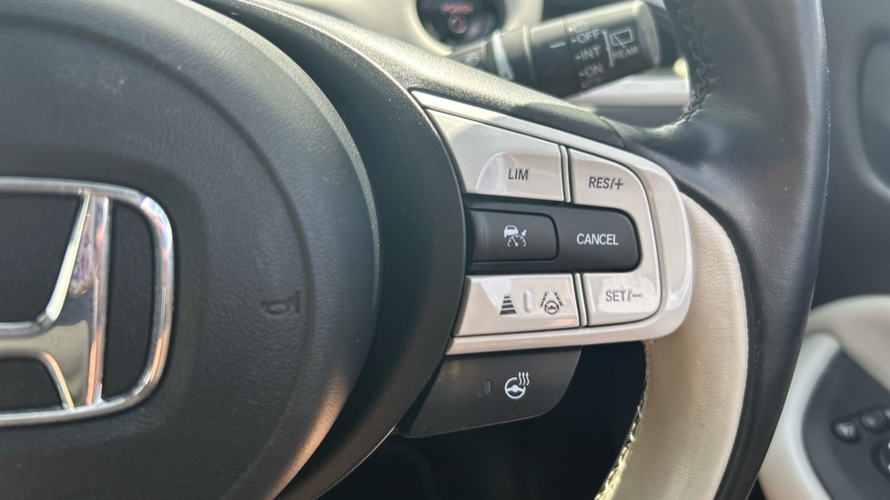Honda Jazz 1.5 i-MMD Hybrid EX 5dr eCVT Hybrid Hatchback - Image 15