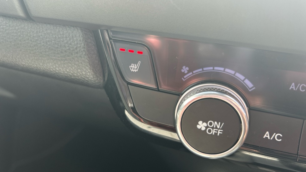 Honda Jazz 1.5 i-MMD Hybrid EX 5dr eCVT Hybrid Hatchback - Image 20
