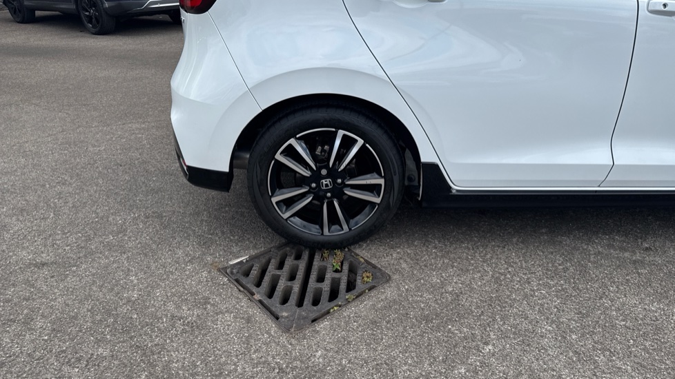 Honda Jazz 1.5 i-MMD Hybrid Advance Sport 5dr eCVT Hybrid Hatchback - Image 25