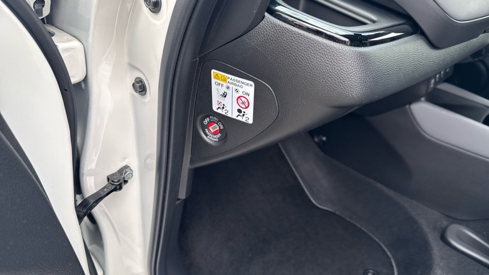 Honda Jazz 1.5 i-MMD Hybrid Advance Sport 5dr eCVT Hybrid Hatchback - Image 31