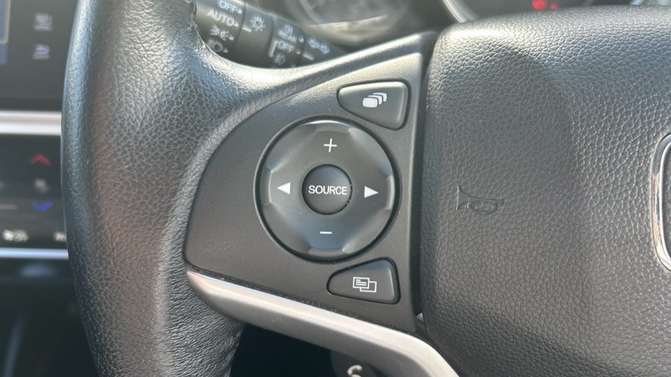 Honda Jazz 1.3 EX 5dr Petrol Hatchback - Image 17