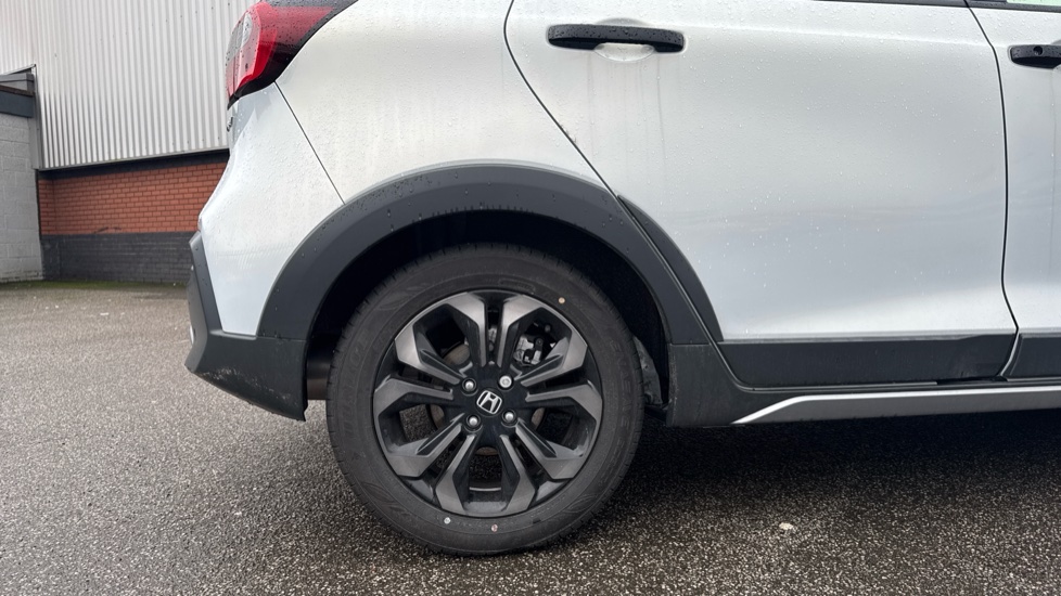 Honda Jazz 1.5 i-MMD Hybrid Crosstar Advance 5dr eCVT Hybrid Hatchback - Image 9