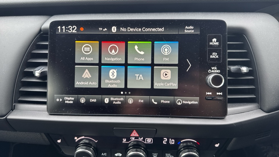 Honda Jazz 1.5 i-MMD Hybrid Crosstar Advance 5dr eCVT Hybrid Hatchback - Image 17