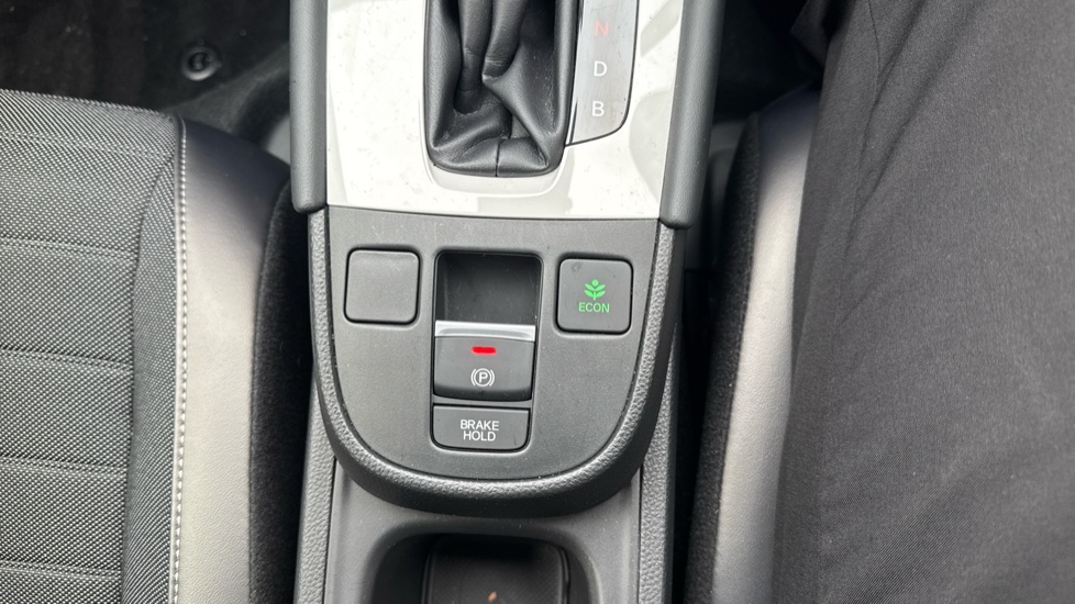 Honda Jazz 1.5 i-MMD Hybrid Crosstar Advance 5dr eCVT Hybrid Hatchback - Image 21