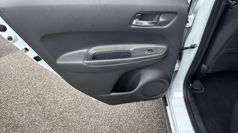 Honda Jazz 1.5 i-MMD Hybrid Crosstar Advance 5dr eCVT Hybrid Hatchback - Image 29