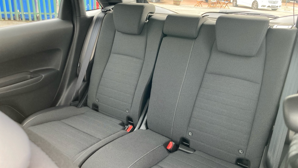 Honda Jazz 1.5 i-MMD Hybrid Crosstar Advance 5dr eCVT Hybrid Hatchback - Image 8