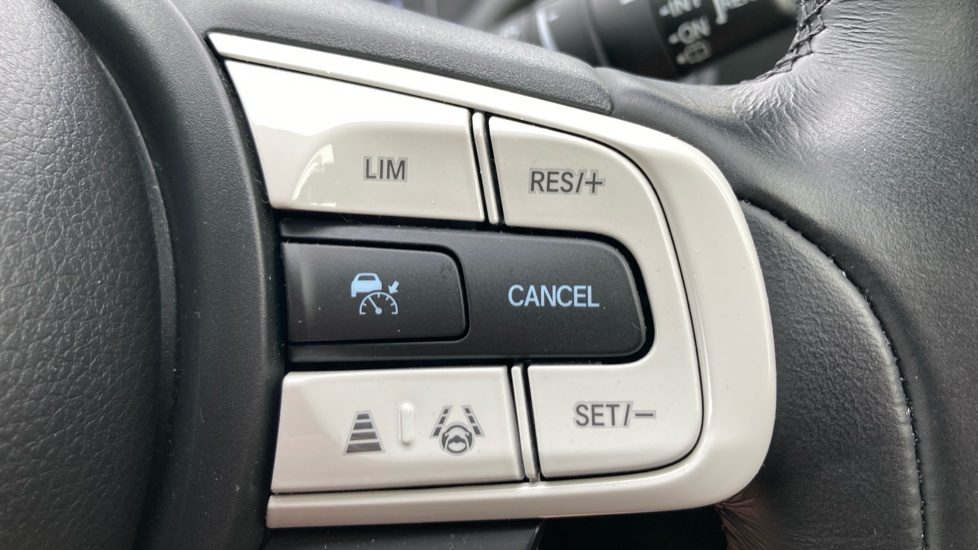 Honda Jazz 1.5 i-MMD Hybrid Crosstar Advance 5dr eCVT Hybrid Hatchback - Image 14