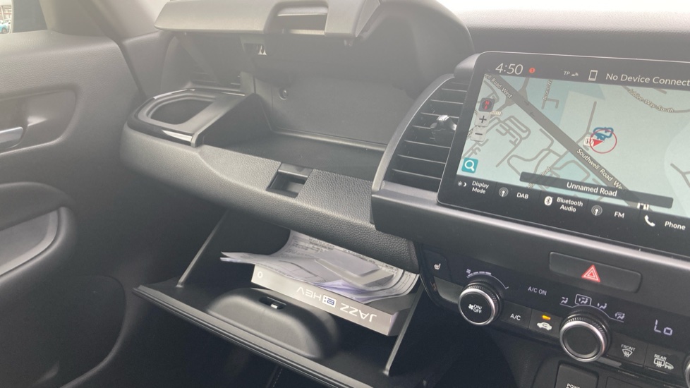 Honda Jazz 1.5 i-MMD Hybrid Crosstar Advance 5dr eCVT Hybrid Hatchback - Image 20