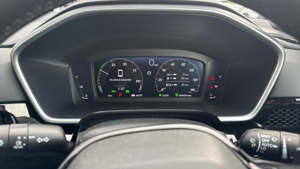 Honda CR-V 2.0 ePHEV Advance Tech 5dr eCVT Estate - Image 11