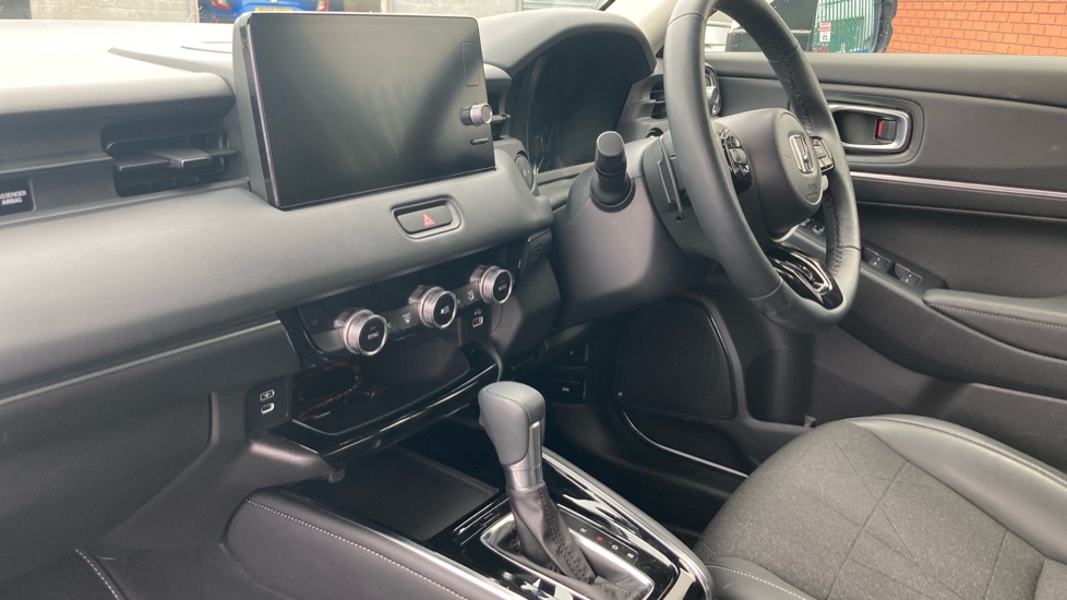 Honda HR-V 1.5 eHEV Advance Style Plus 5dr CVT Hybrid Hatchback - Image 2