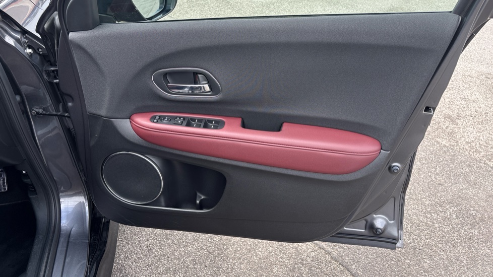 Honda HR-V 1.5 i-VTEC Turbo Sport CVT 5dr Petrol Hatchback - Image 22