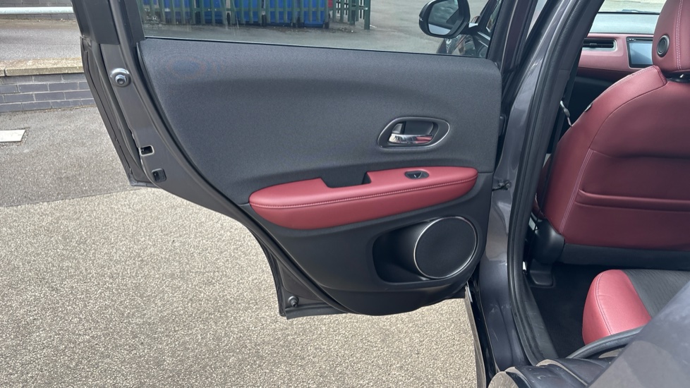 Honda HR-V 1.5 i-VTEC Turbo Sport CVT 5dr Petrol Hatchback - Image 23