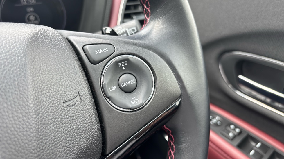 Honda HR-V 1.5 i-VTEC Turbo Sport CVT 5dr Petrol Hatchback - Image 25