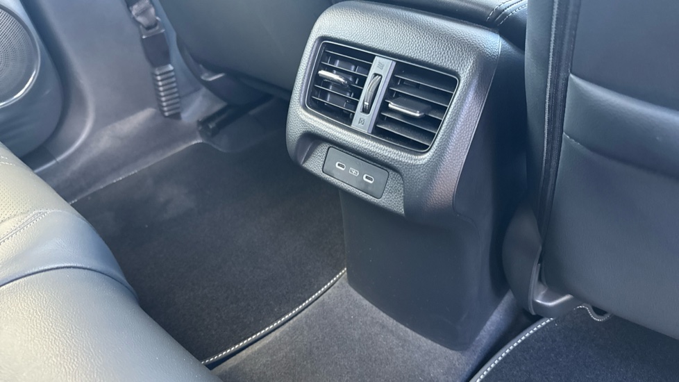 Honda Zr-V 2.0 eHEV Advance 5dr CVT Hybrid Estate - Image 27