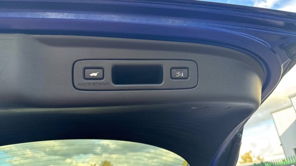 Honda Zr-V 2.0 eHEV Advance 5dr CVT Hybrid Estate - Image 30