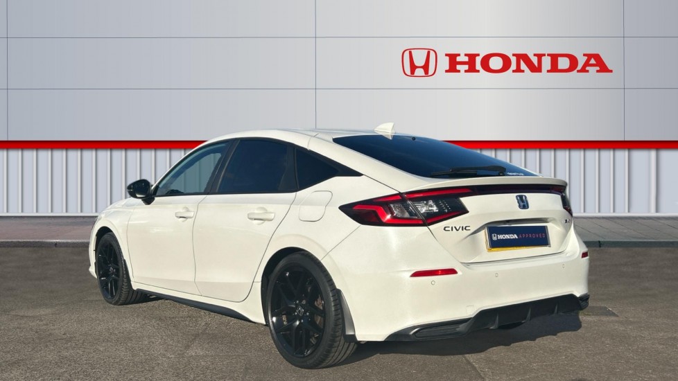Honda Civic 2.0 eHEV Advance 5dr CVT Hybrid Hatchback - Image 3