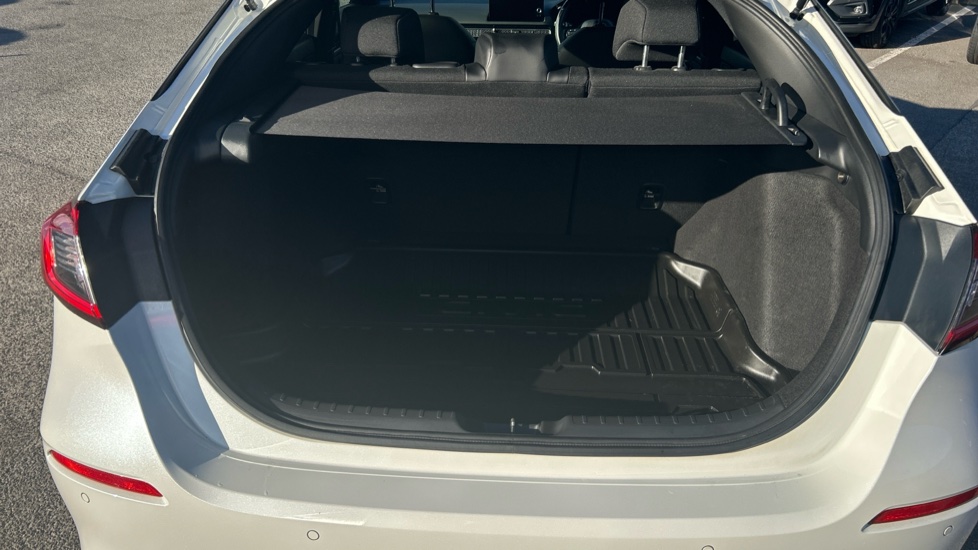 Honda Civic 2.0 eHEV Advance 5dr CVT Hybrid Hatchback - Image 17