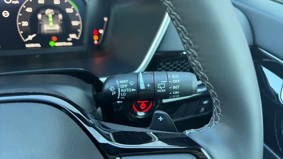 Honda CR-V 2.0 ePHEV Advance Tech 5dr eCVT Estate - Image 16